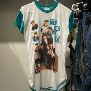 Vintage NKOTB night shirt, size unknown looks like a youths small